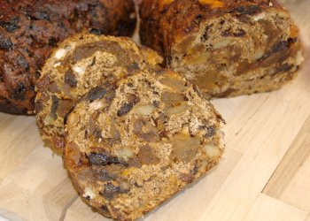 Dinkel-Vollkorn-Früchtebrot